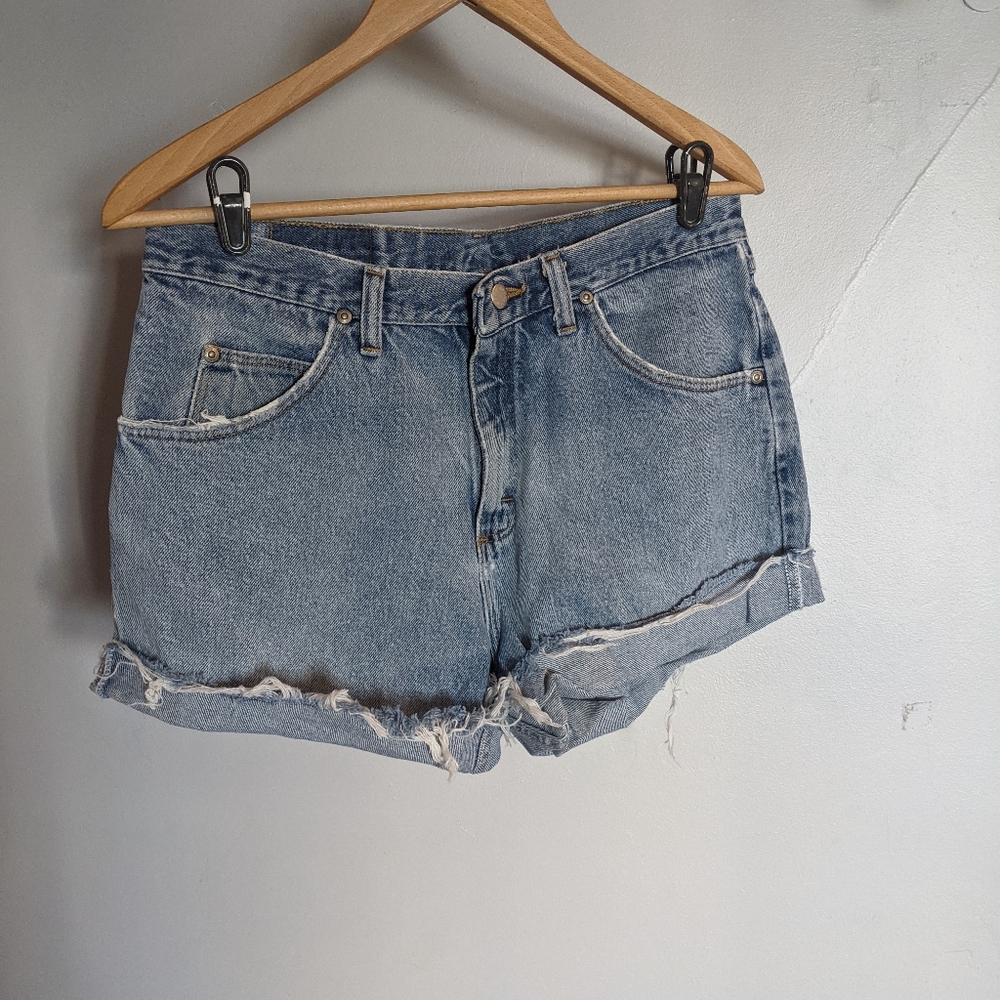 Vintage wrangler light denim highwaisted shorts